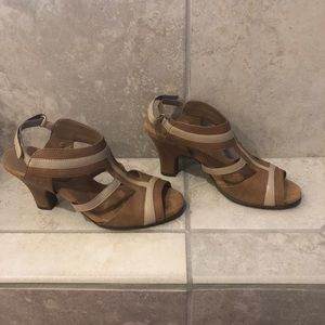 Aerosoles like new comfort heels